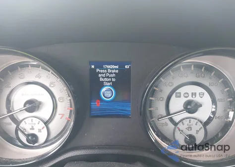 2014 Chrysler 300C John Varvatos Limited Edition Awd из США, поврежденный, VIN 2C3CCAJG4EH236969